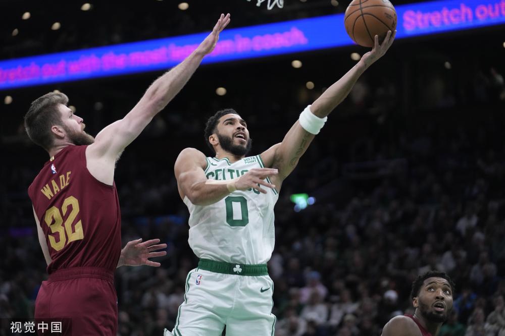 随着他在训 随着他在训